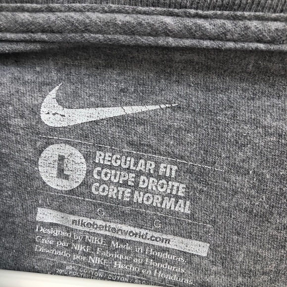 Oversized Nike graphic tee - Picture 2 of 3